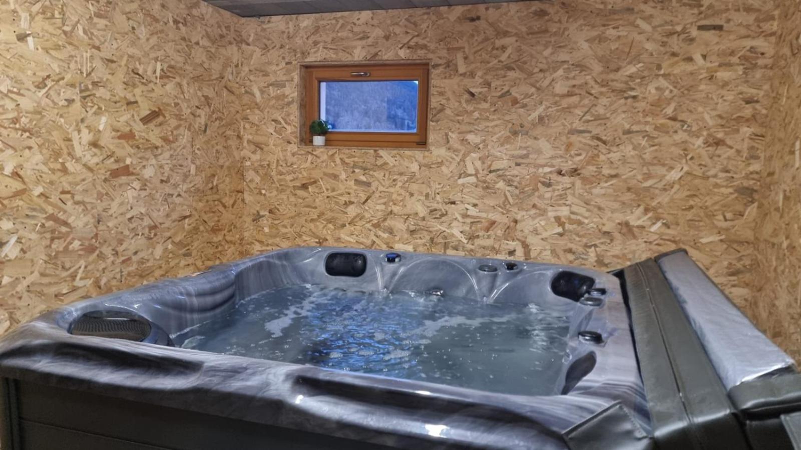Les Randogodilleurs Avec Jacuzzi A 2Kms Des Pistes Et 350M Du Theatre Du Peuple ! Vila Bussang Exterior foto