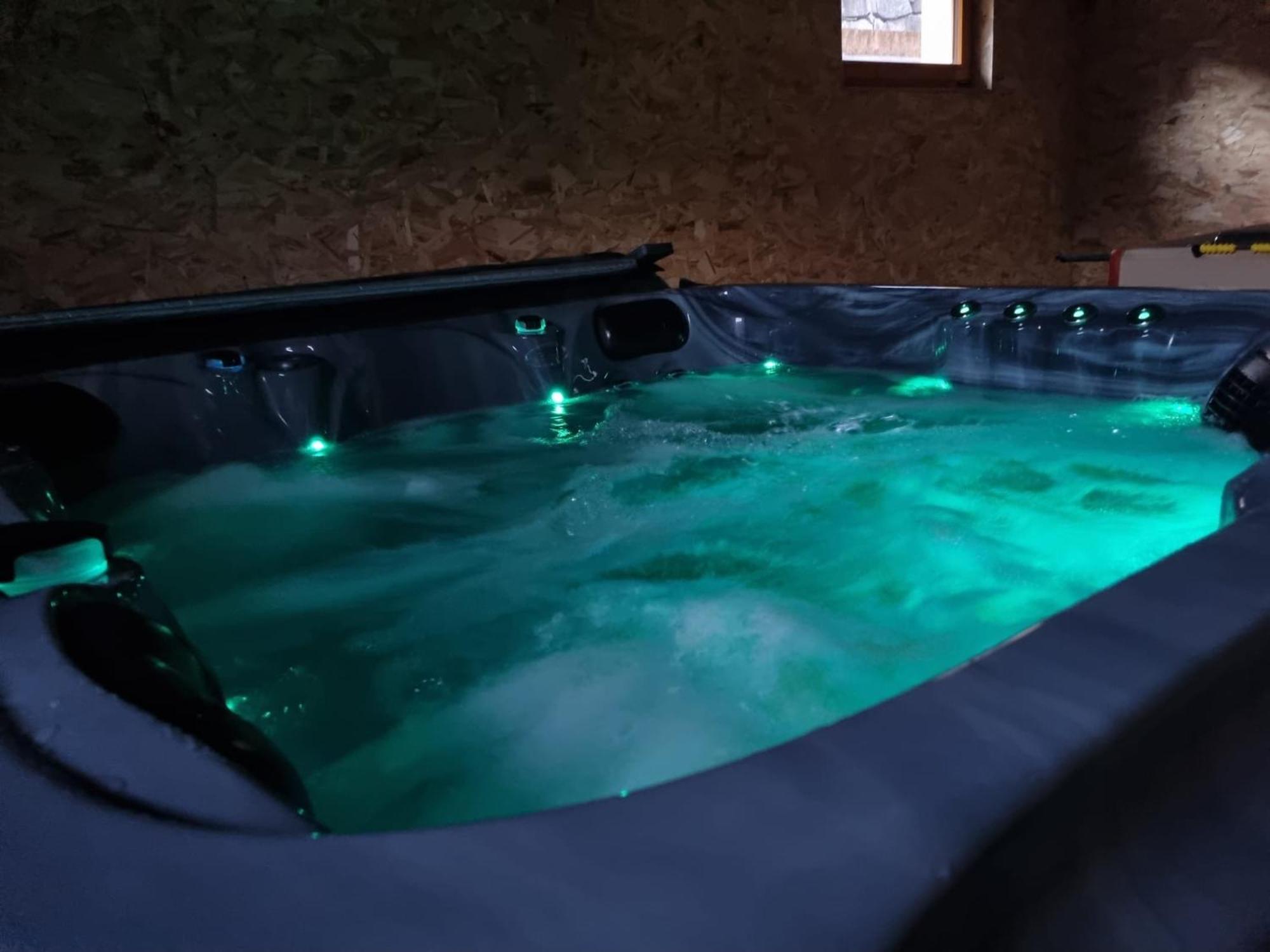 Les Randogodilleurs Avec Jacuzzi A 2Kms Des Pistes Et 350M Du Theatre Du Peuple ! Vila Bussang Exterior foto